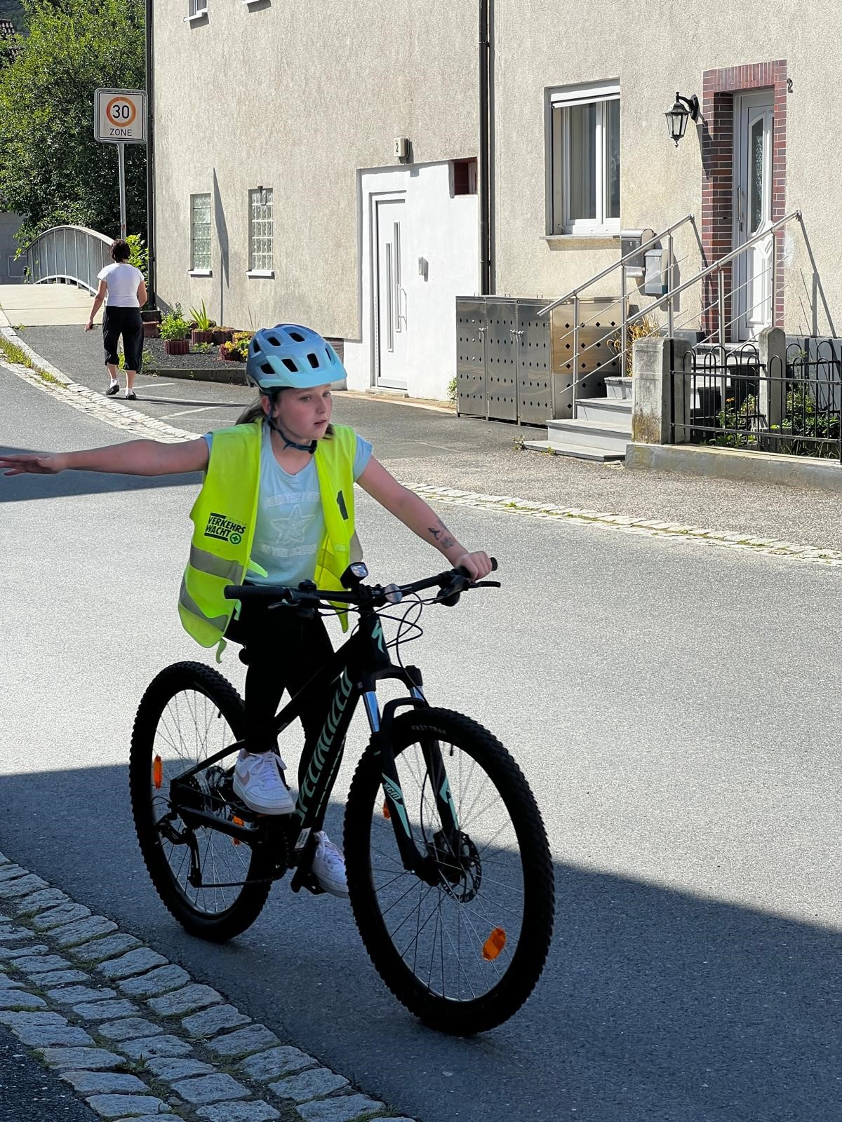 Fahrradprüfung -2-.jpg